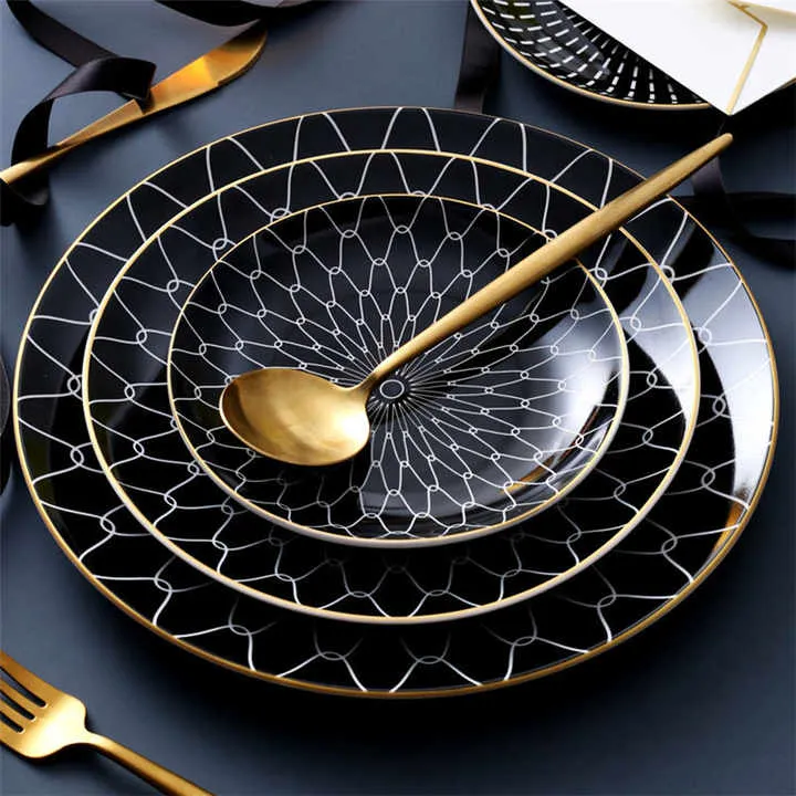 طبق عشاء dinner plate