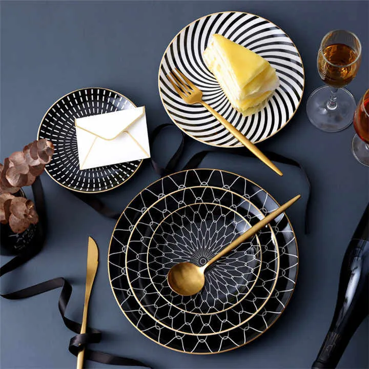 طبق عشاء dinner plate