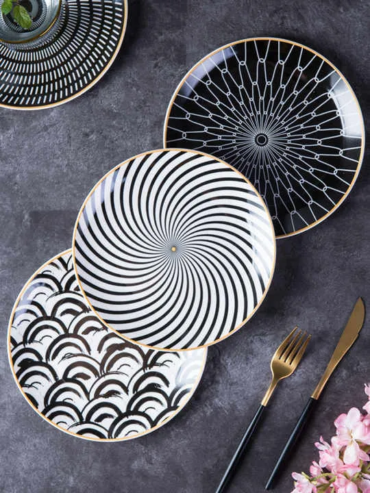طبق عشاء dinner plate