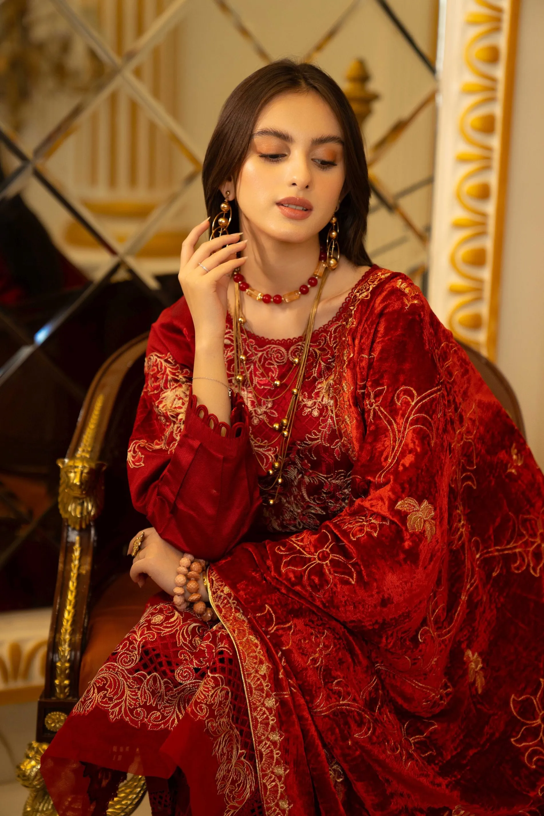 3PC VELVET SHAWL COLLECTOIN BY AABPARA ABV3