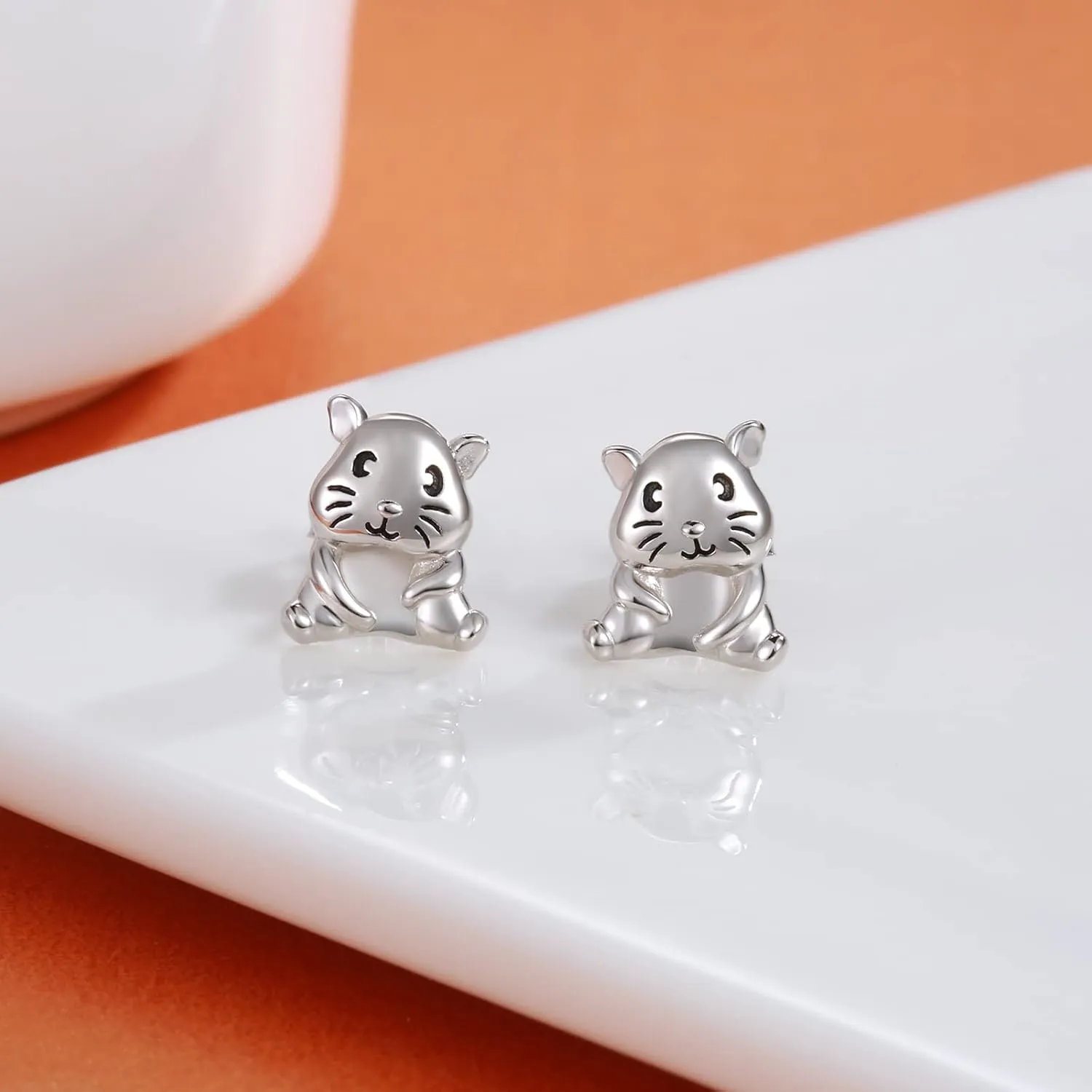 925 Sterling Silver Animal Earrings Hypoallergenic Cow Guinea Pig Otter Monkey Giraffe Panda Bunny Dragonfly Stud Earrings for Women Jewelry Gifts