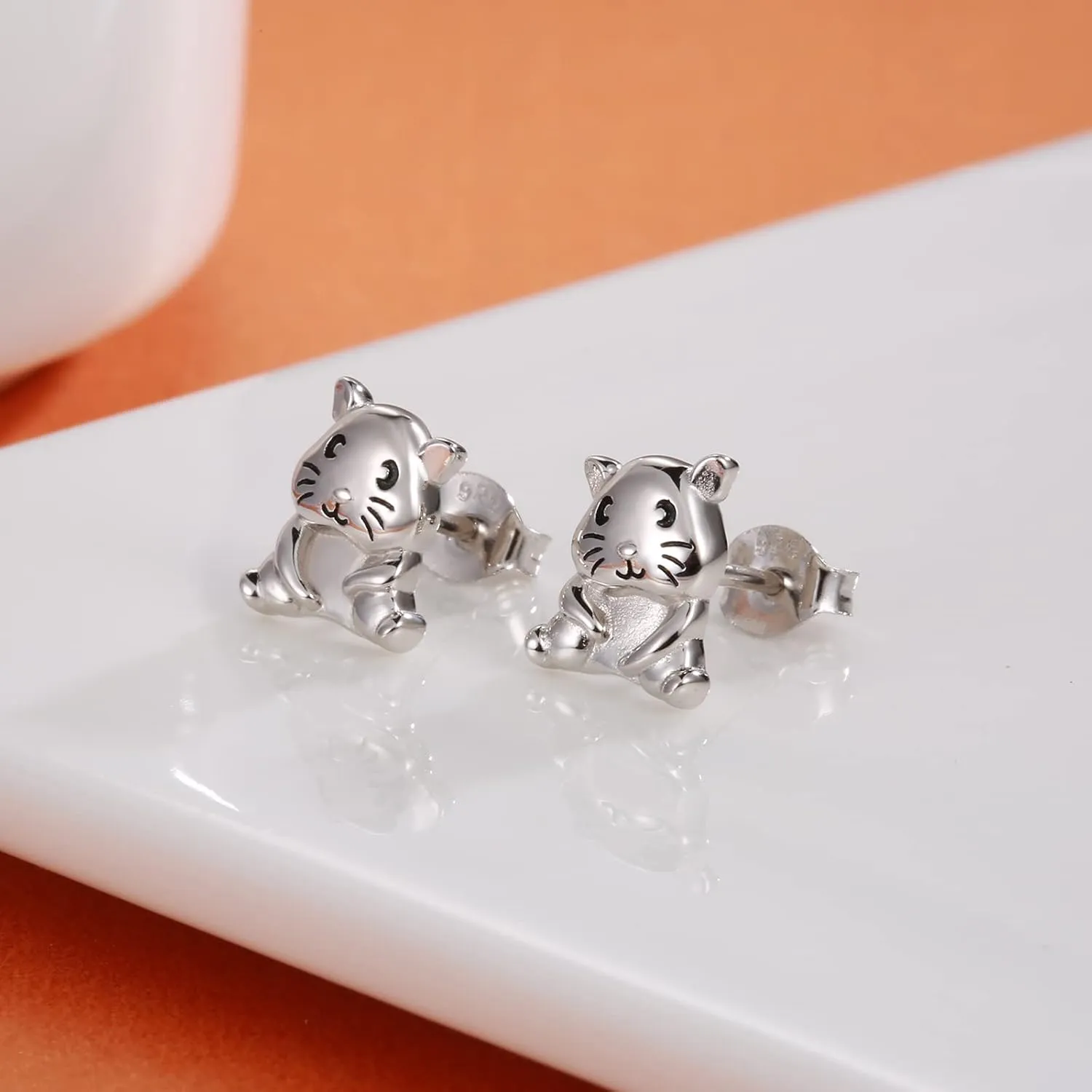 925 Sterling Silver Animal Earrings Hypoallergenic Cow Guinea Pig Otter Monkey Giraffe Panda Bunny Dragonfly Stud Earrings for Women Jewelry Gifts