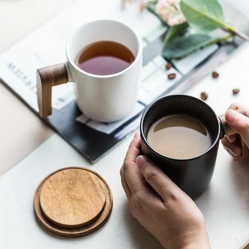 Ceramic Coffee Mug with Wooden Handle and Cover