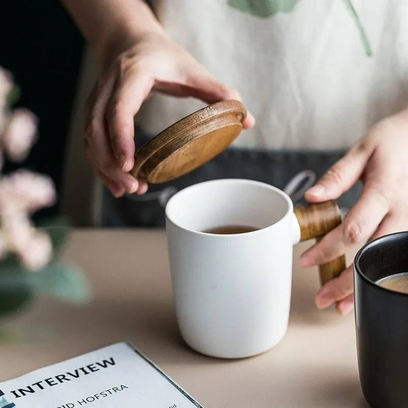 Ceramic Coffee Mug with Wooden Handle and Cover