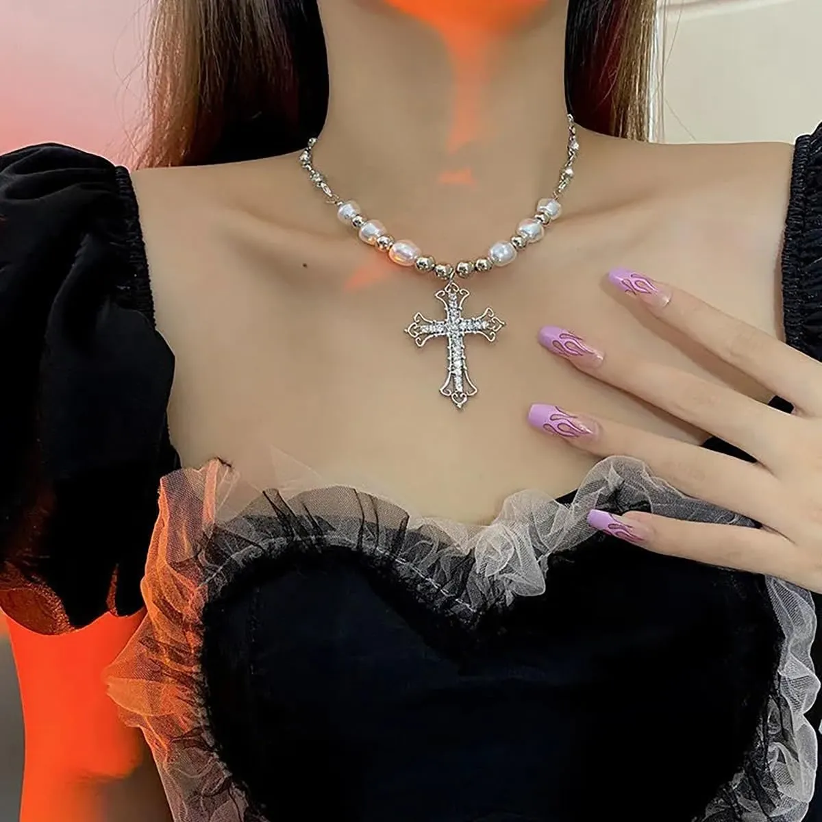 Cross Necklace for Women Cubic Zirconia Cross Pendant Necklace Vintage Baroque Pearl Cross Necklace Bridal Accessory Pearl Jewelry Gift