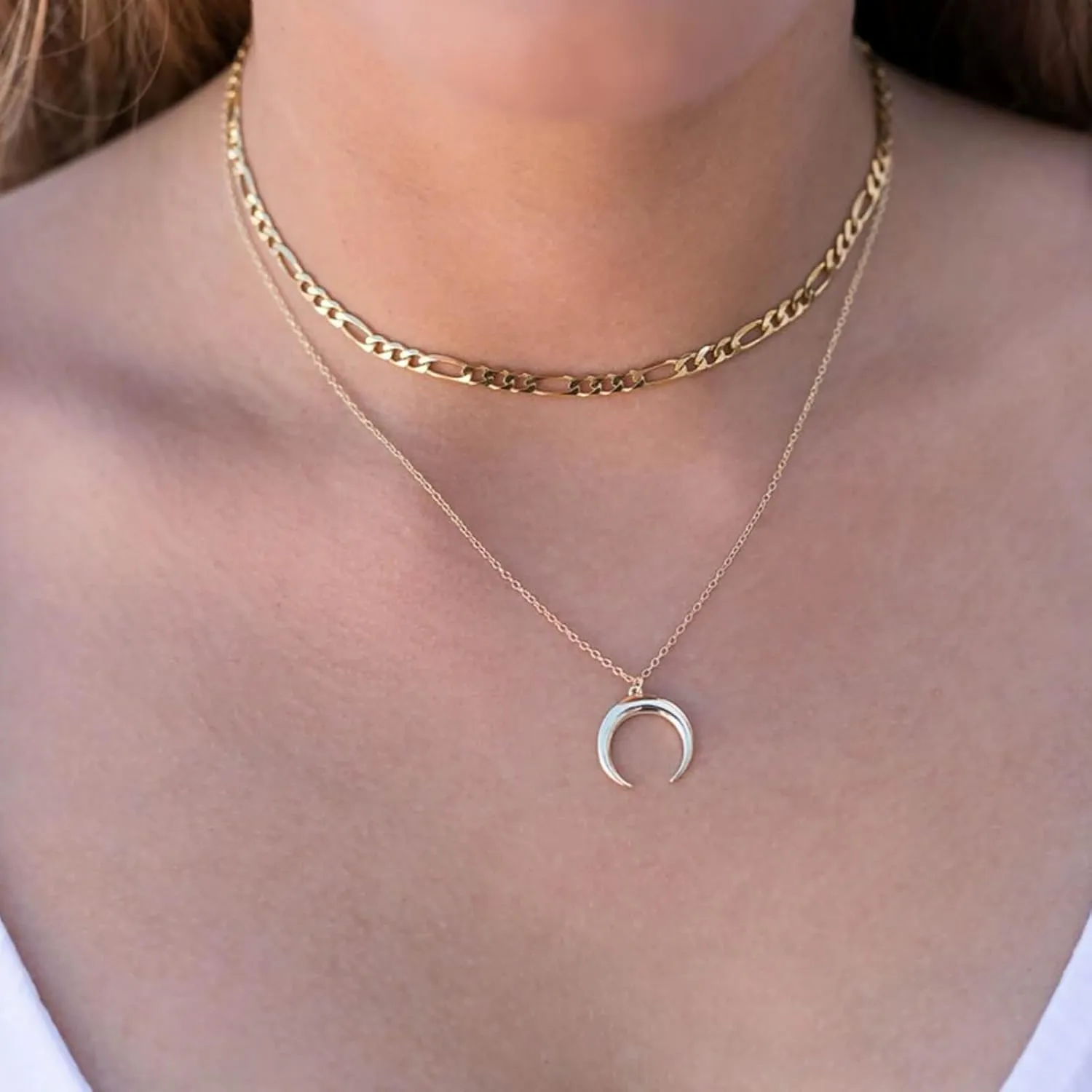 Punk Layered Moon Choker Necklace Gold Crescent Moon Necklace Celestial Moon Pendent Necklace Ox Horn Necklace Figaro Chain Collar Necklace Jewelry for Women