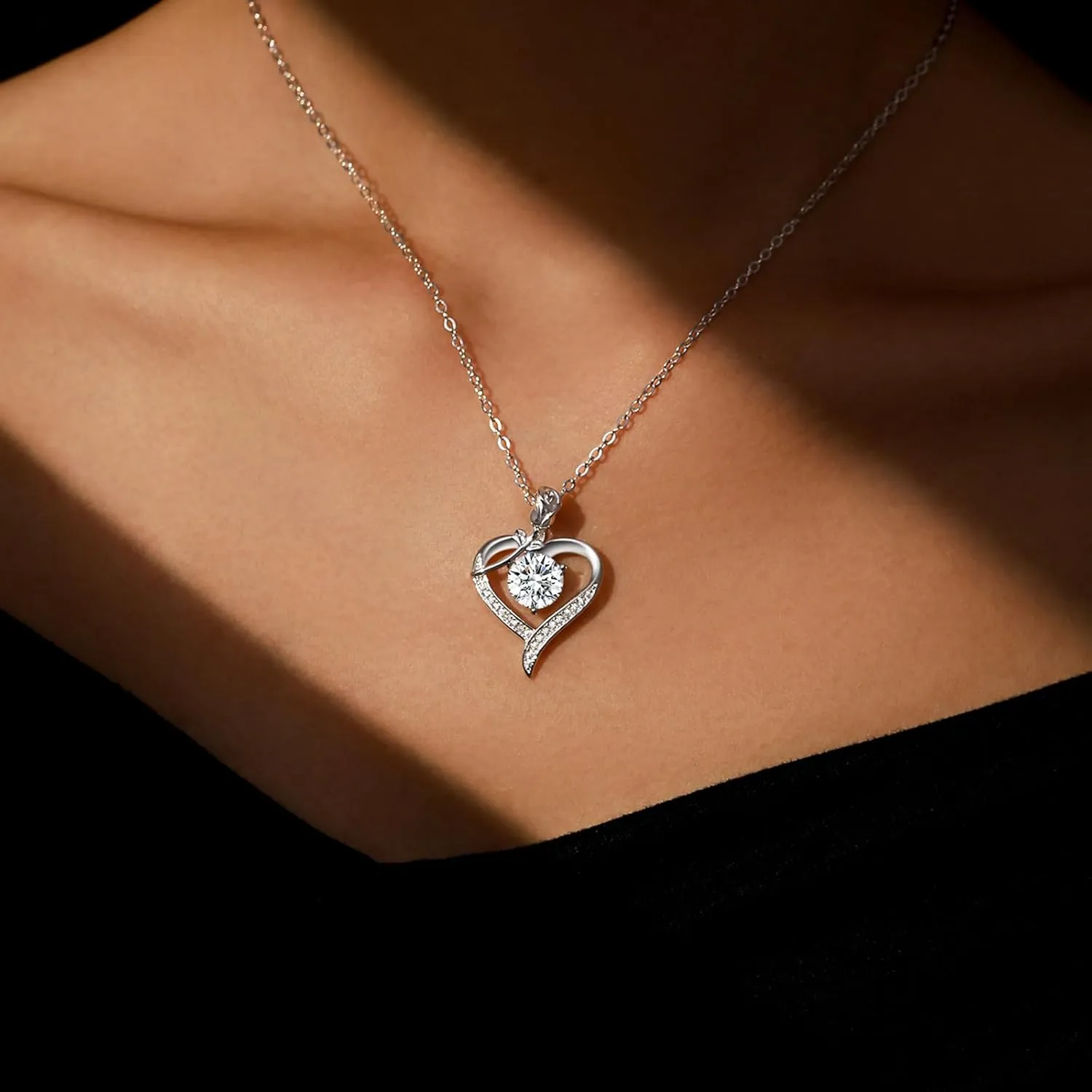 Rose Heart Pendant Necklace for Wife Moissanite Lab-Created Gem Jewelry for Women I Love You Wedding Anniversary Birthday Christmas Valentines Engagements Mothers Day for Her Girlfriend Mom Daughter
