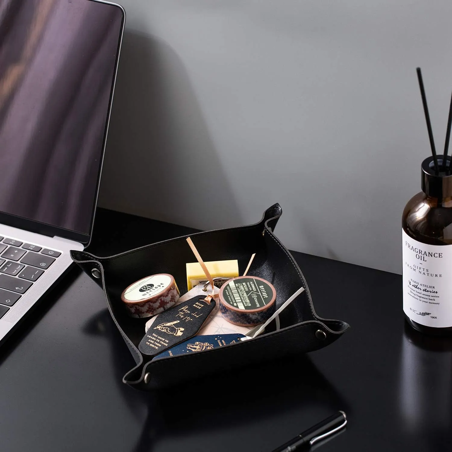 SANQIANWAN Leather Jewelry Valet Tray for Women and Man, Portable Entryway Table Tray Bedside Nightstand Desk Tray Small Catchall Travel Dish Plate for Key,Wallet,Watch,Coin (2PCs Black-B)