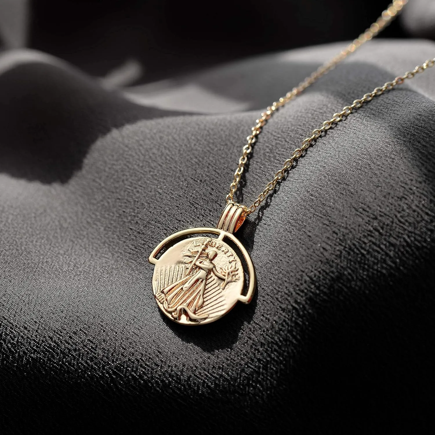 VACRONA Coin Necklace 18k Gold Plated Vintage Textured Medallion Coin Pendant Round Circle Disk Dainty Necklace for Women