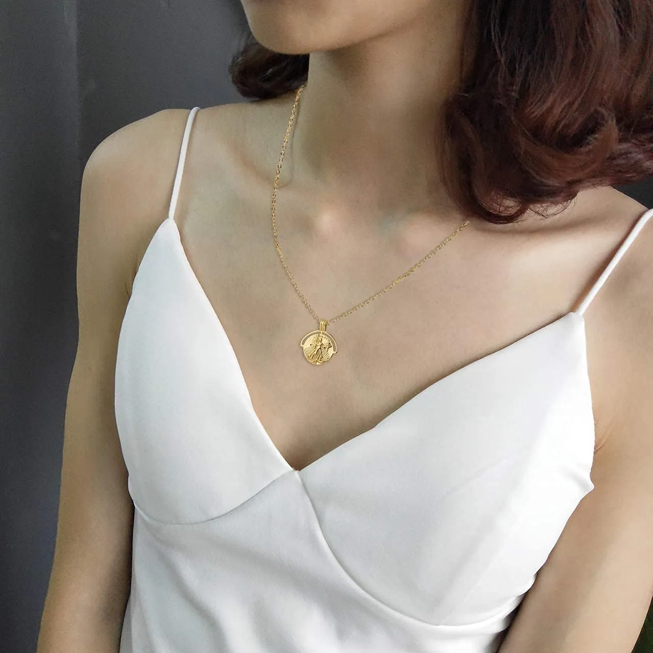 VACRONA Coin Necklace 18k Gold Plated Vintage Textured Medallion Coin Pendant Round Circle Disk Dainty Necklace for Women