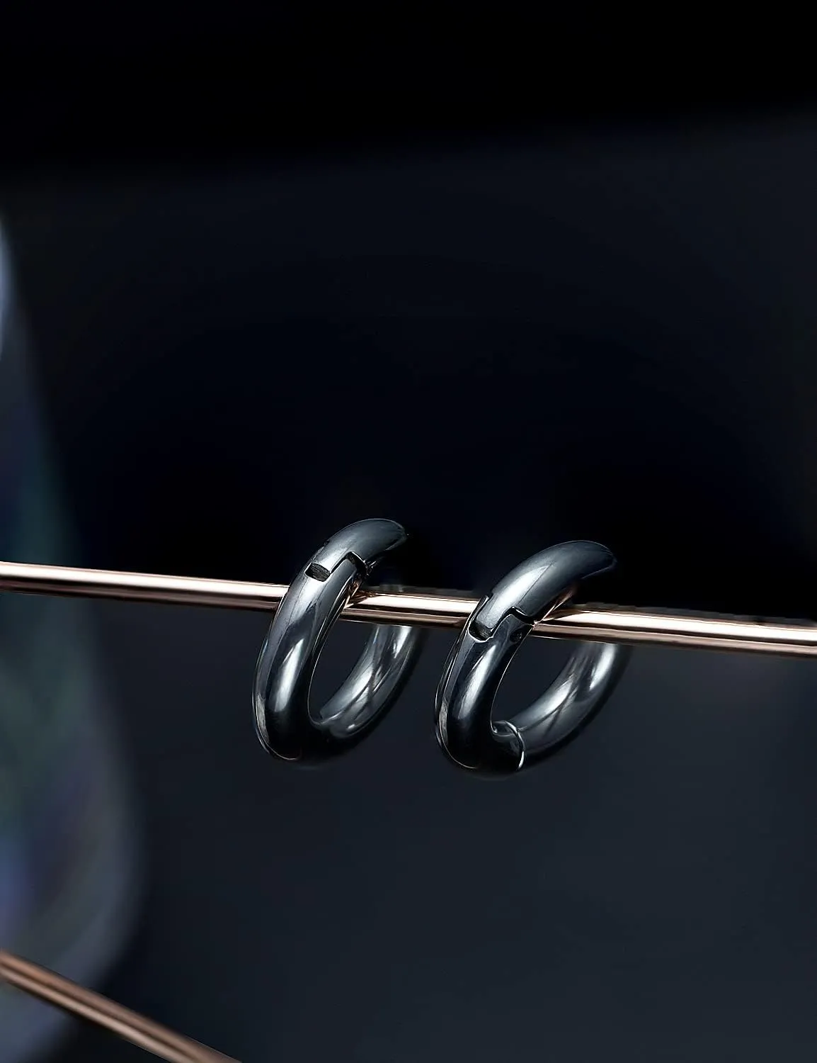 Vsnnsns 2G 4G 6G 8G 12G Septum Rings Surgical Steel Heavy Gauges Earrings for Stretching Hinged Segment Clicker Septum Nose Rings Weights Earrings Hoops Diameter 14mm 16mm 19mm Silver