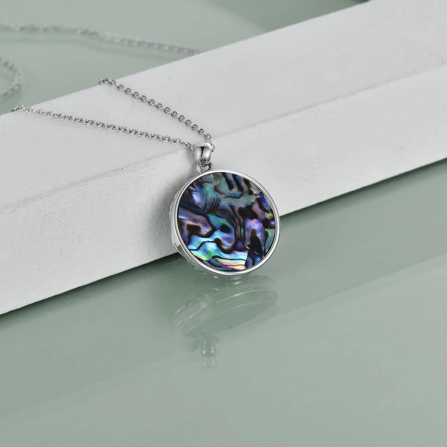 WINNICACA Mothers Day Gifts for Mom Tree of Life Necklace 925 Sterling Silver Family Tree Necklace Dainty Pendant Irish Jewelry Birthday Gifts for Women Mom Wife Grandma