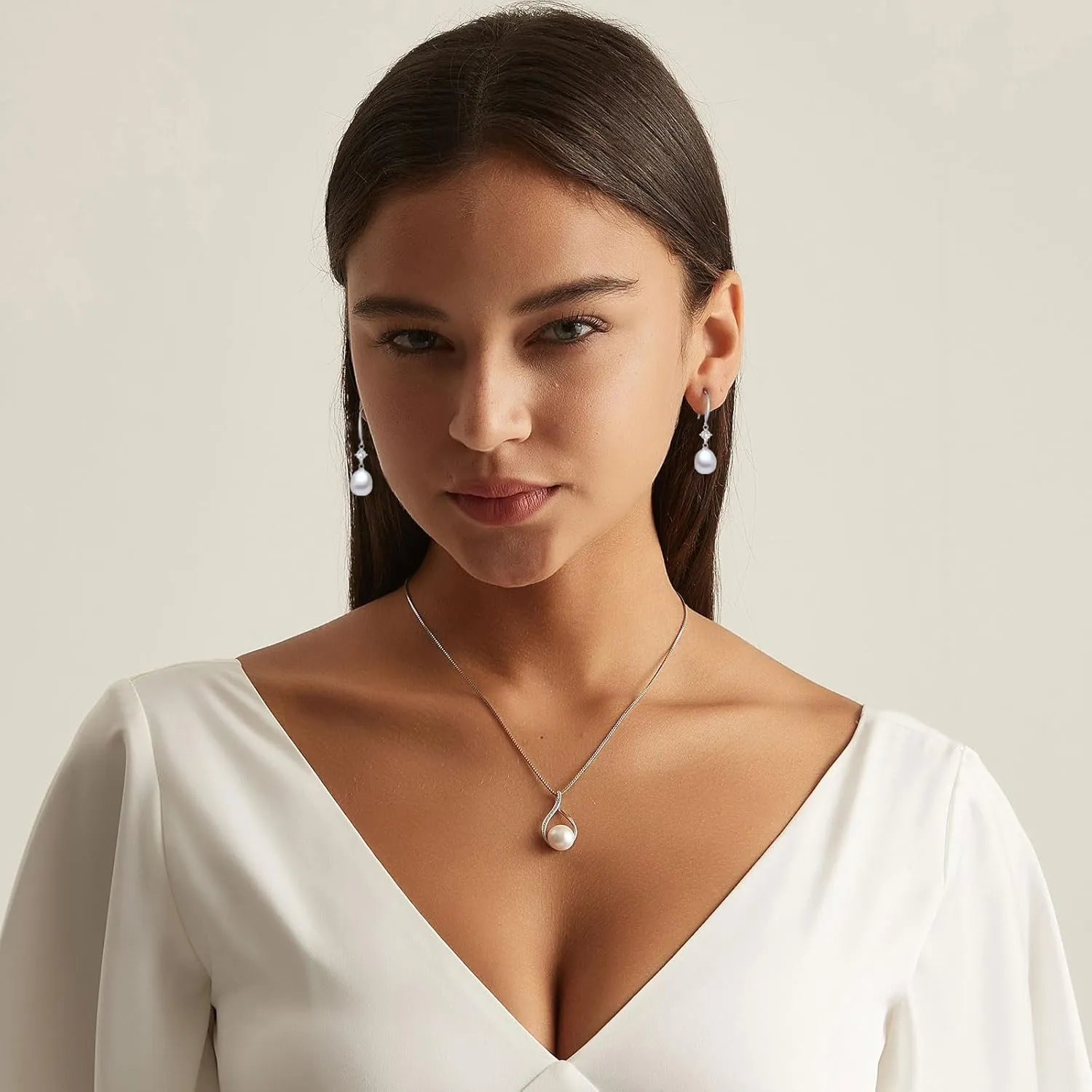 YAMI Women's Black Pearl Dangle Earrings 925 Sterling Silver Hypoallergenic Pearl Earrings Saltwater Cultured Pearl Drop Black Teardrop Pearl Cubic Zirconia Earrings Hooks Jewelry Gifts for Women